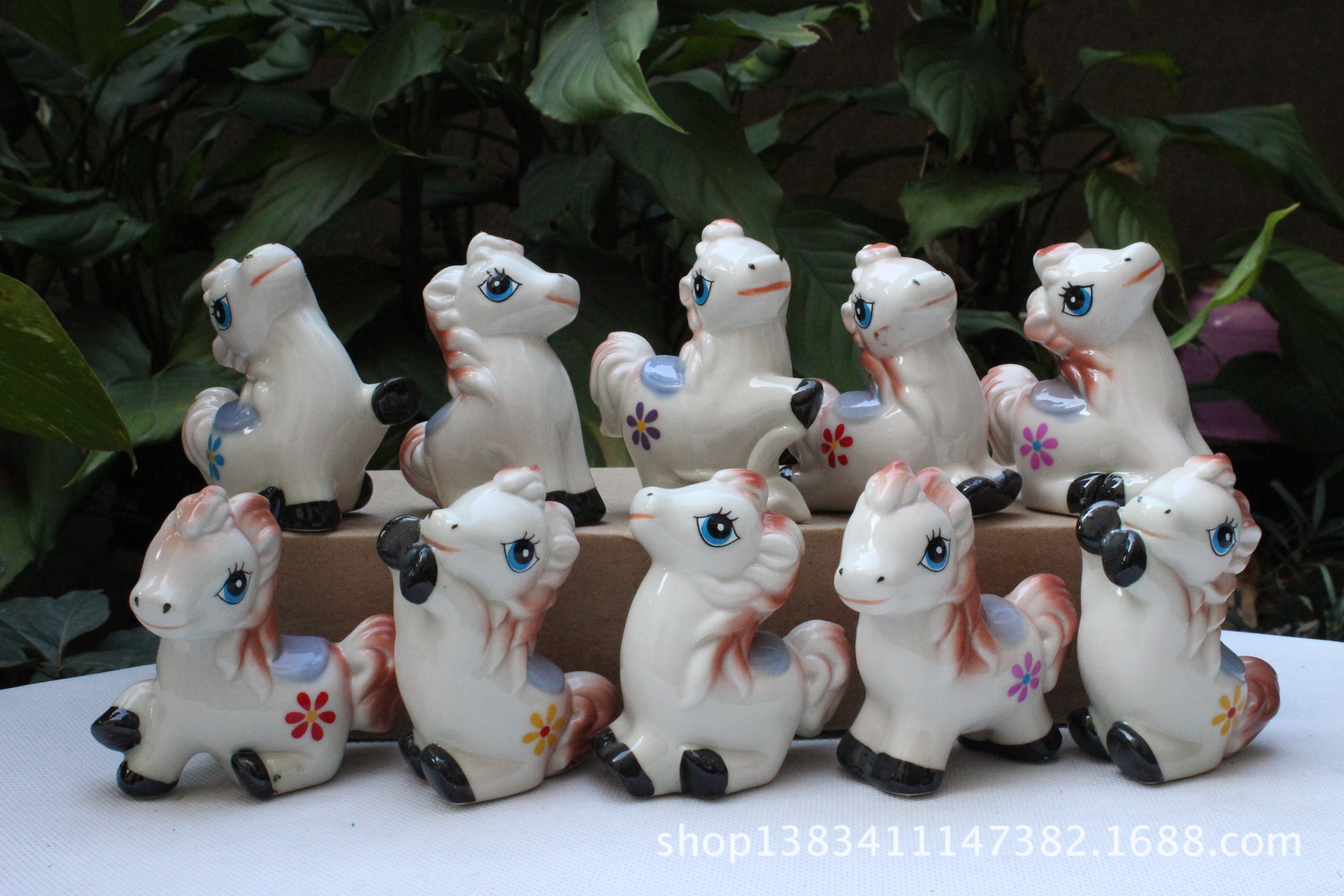 兩元店里的“廟會(huì)明星” C013馬擺件與民間工藝品的煙火氣